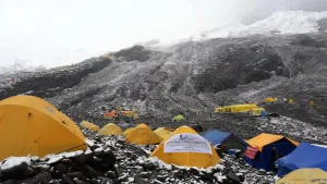 EBC snow view trek
